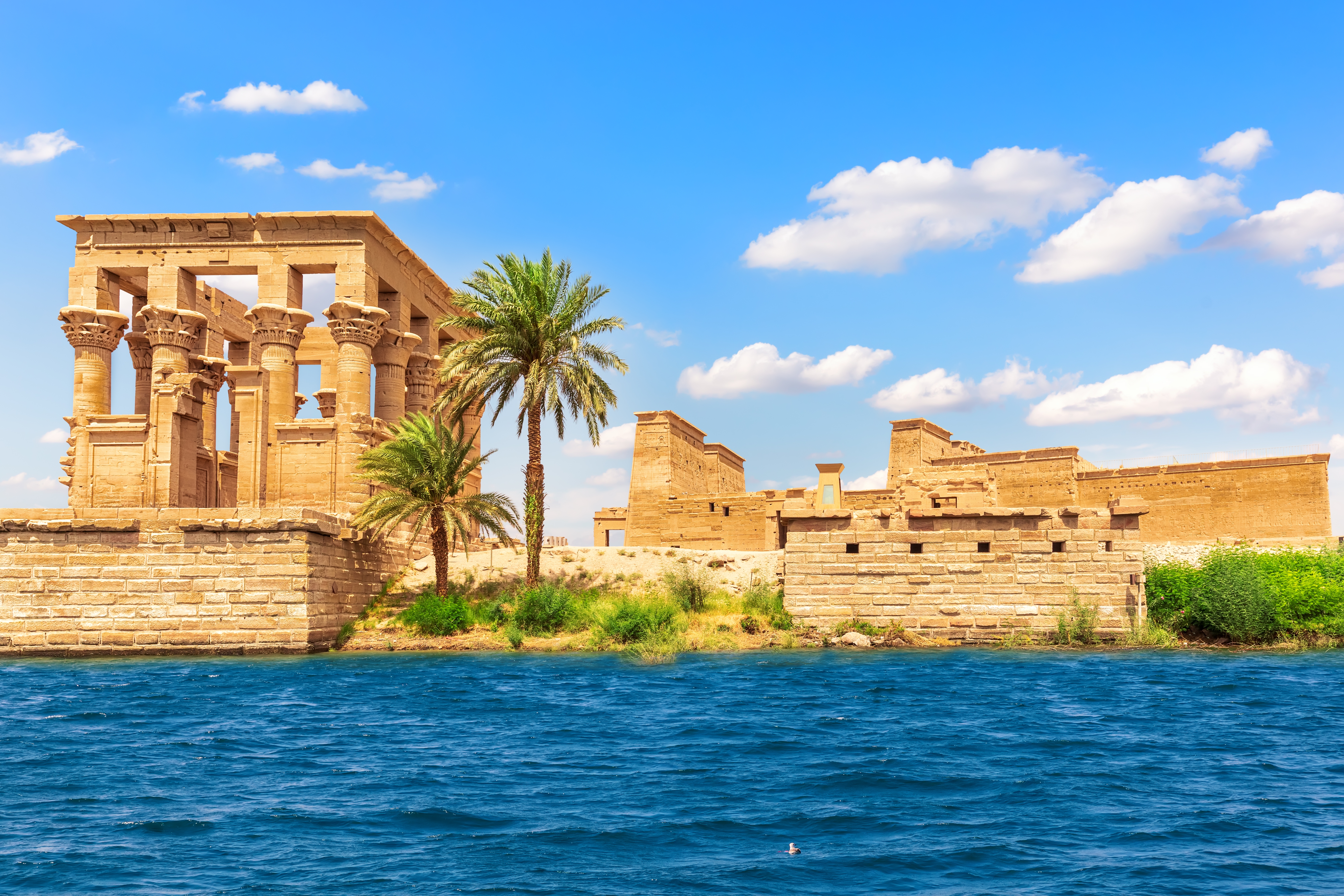 Majestætisk Philae Tempel ved Nilfloden perfekt til nilkrydstogt fra Aswan
