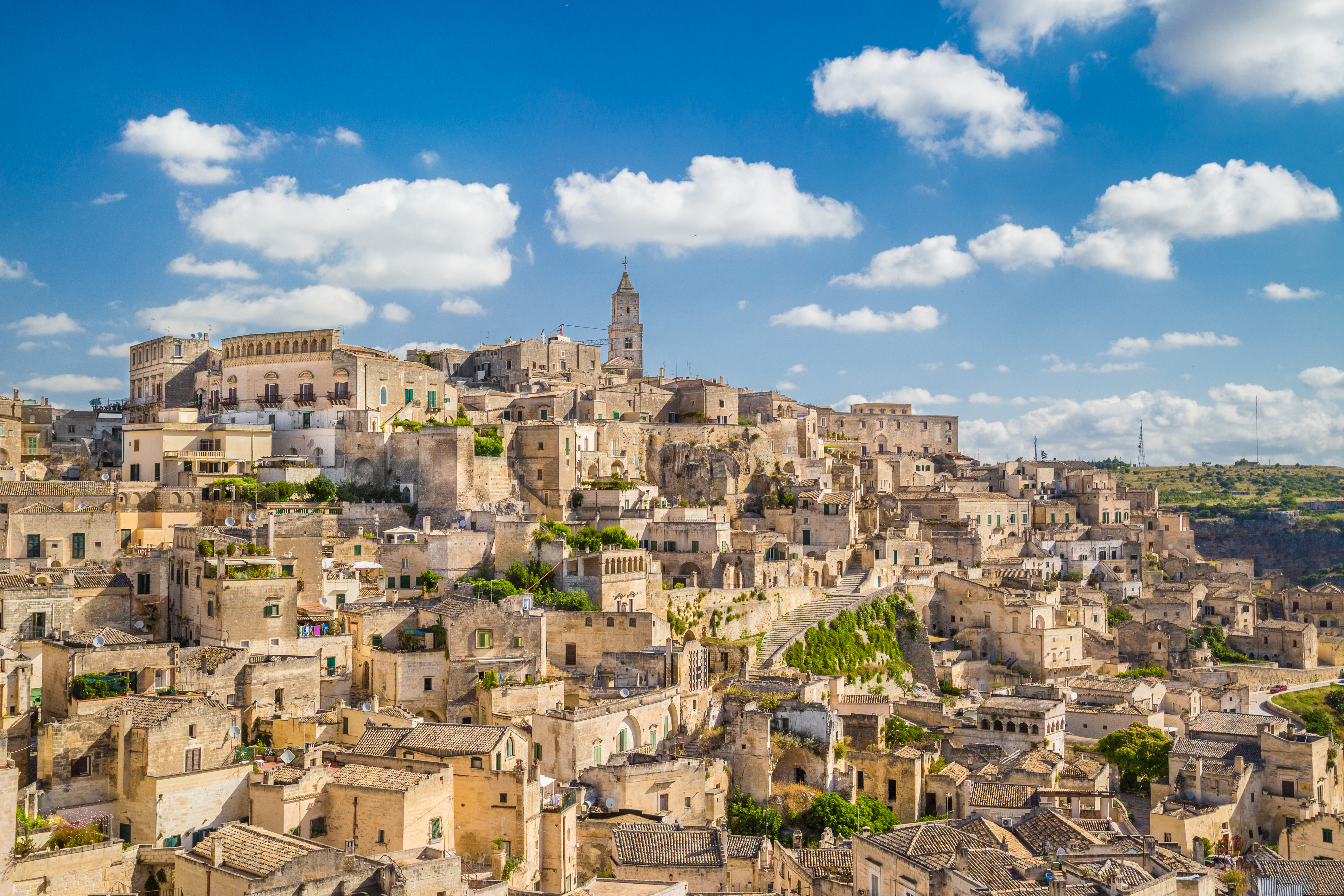 Materas berømte Sassi-kvarter med huler og middelalderlige bygninger i Basilicata-regionen