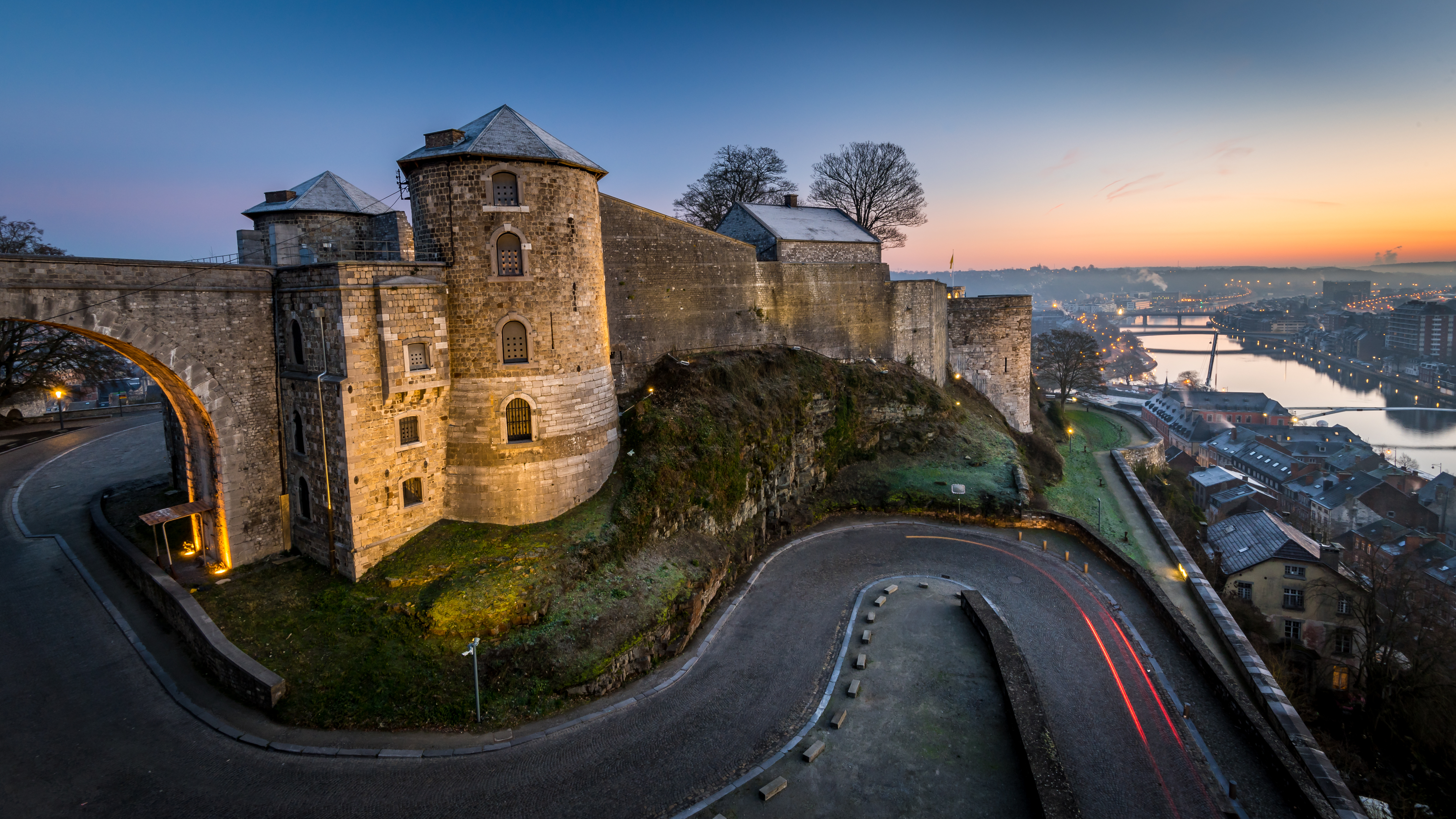 Belgiske Namur Citadel historisk fæstning med flod udsigt
