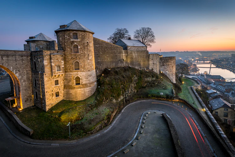 Belgiske Namur Citadel historisk fæstning med flod udsigt