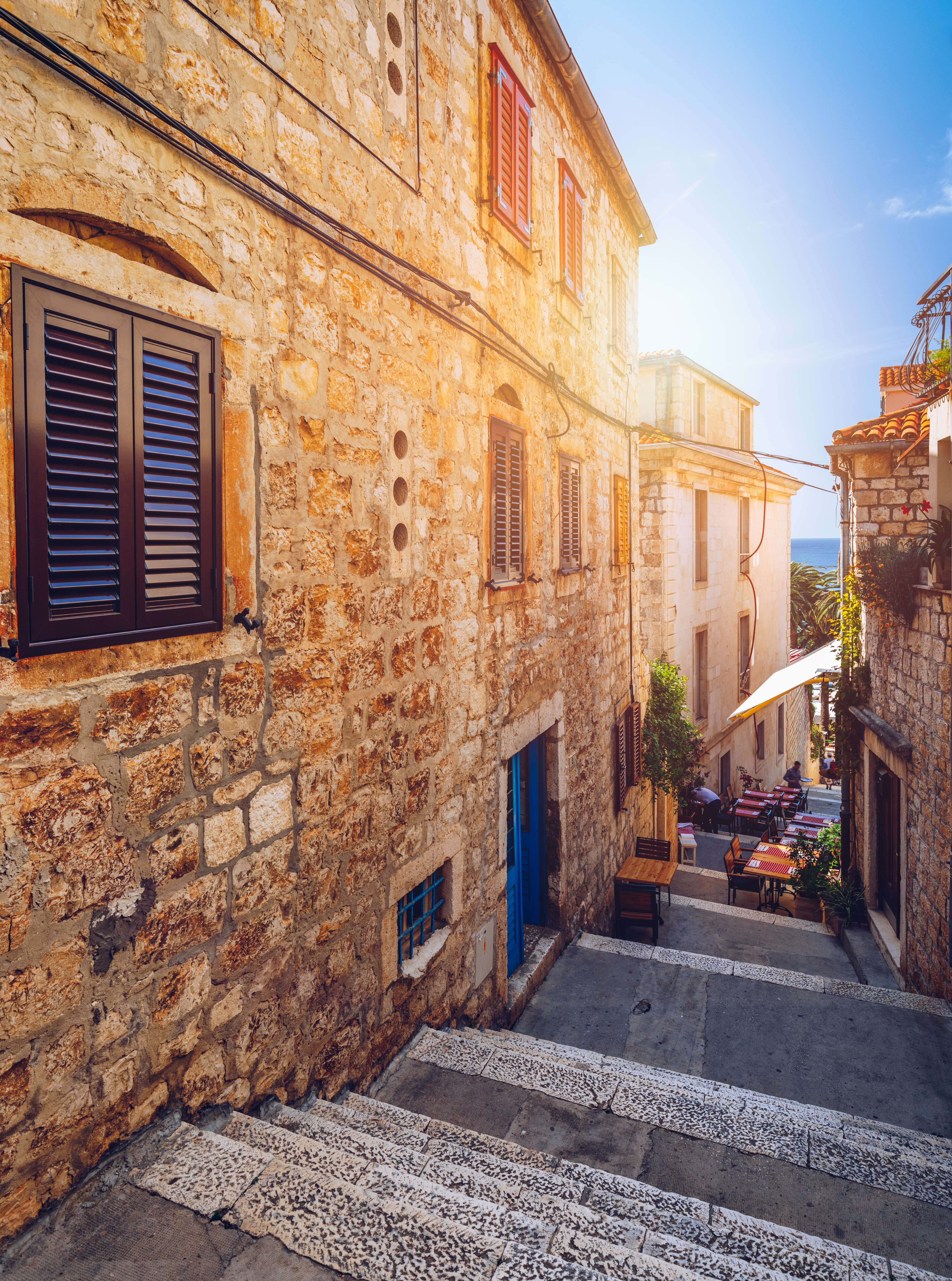 Autentiske stenhuse og traditionel arkitektur på øen Hvar i Kroatien
