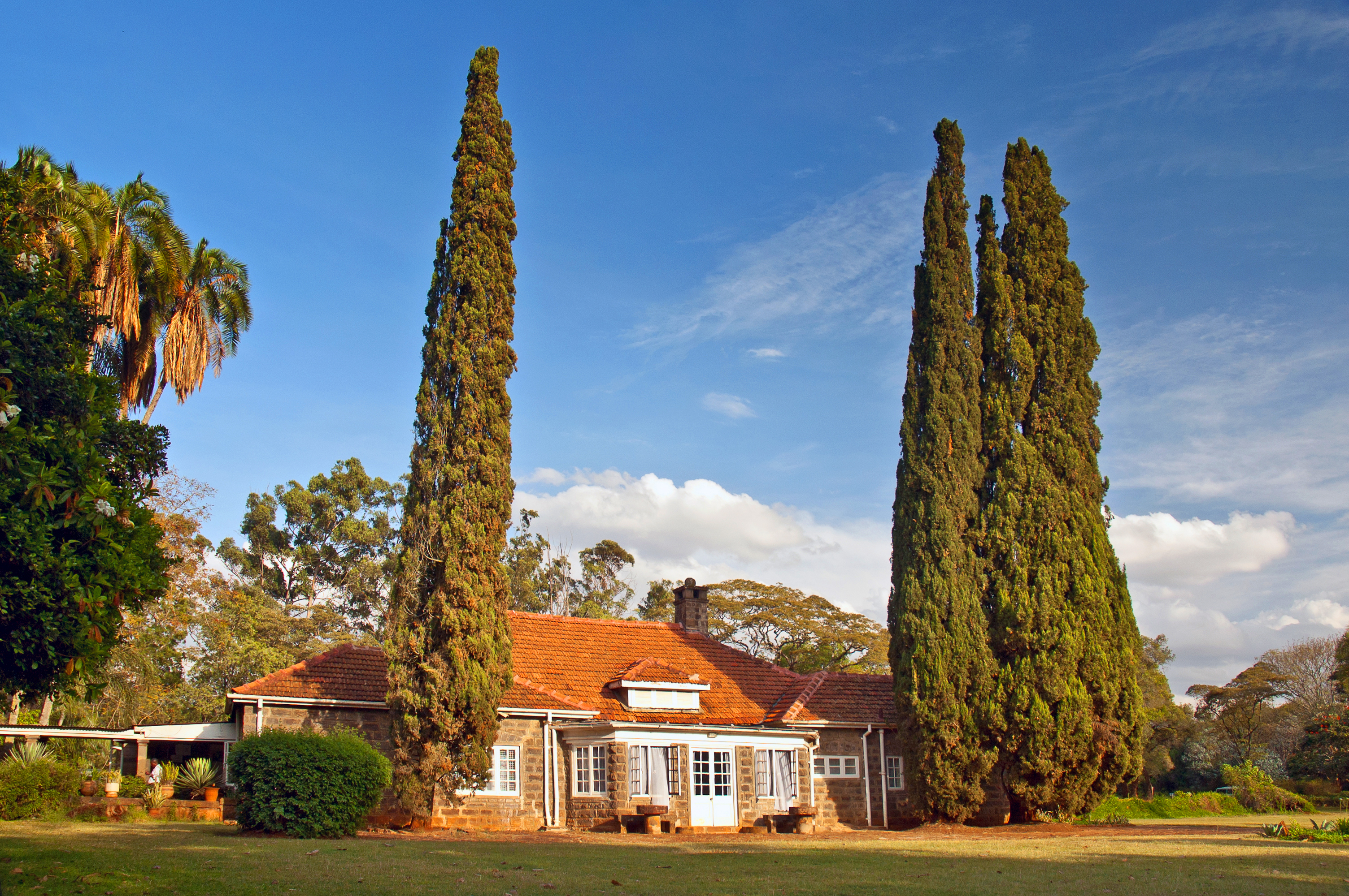 Dansk forfatter museum i Kenya med traditionel kolonial stil