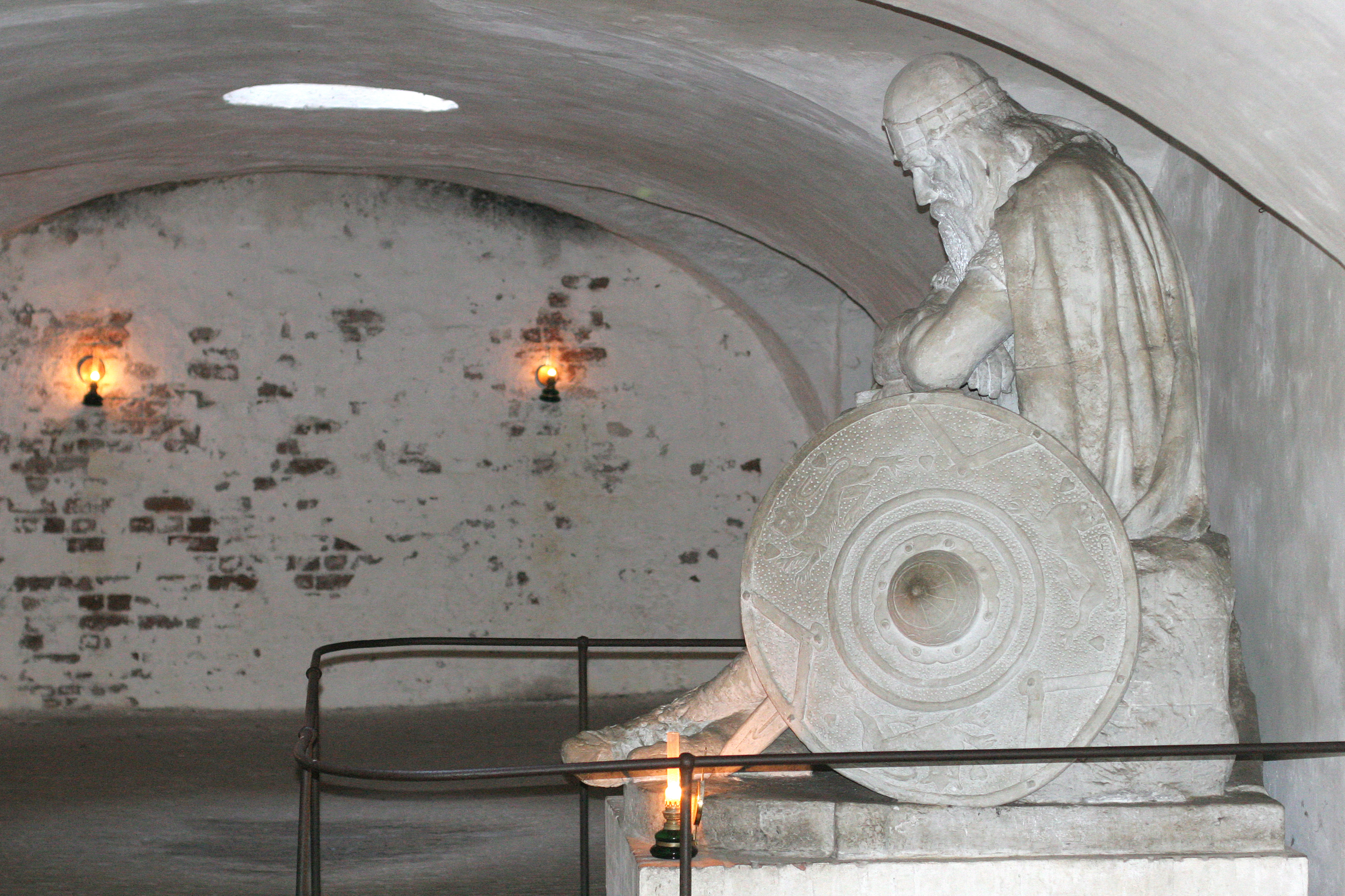 Den mytiske Holger Danske statue på Kronborg Slot i Helsingør Danmark