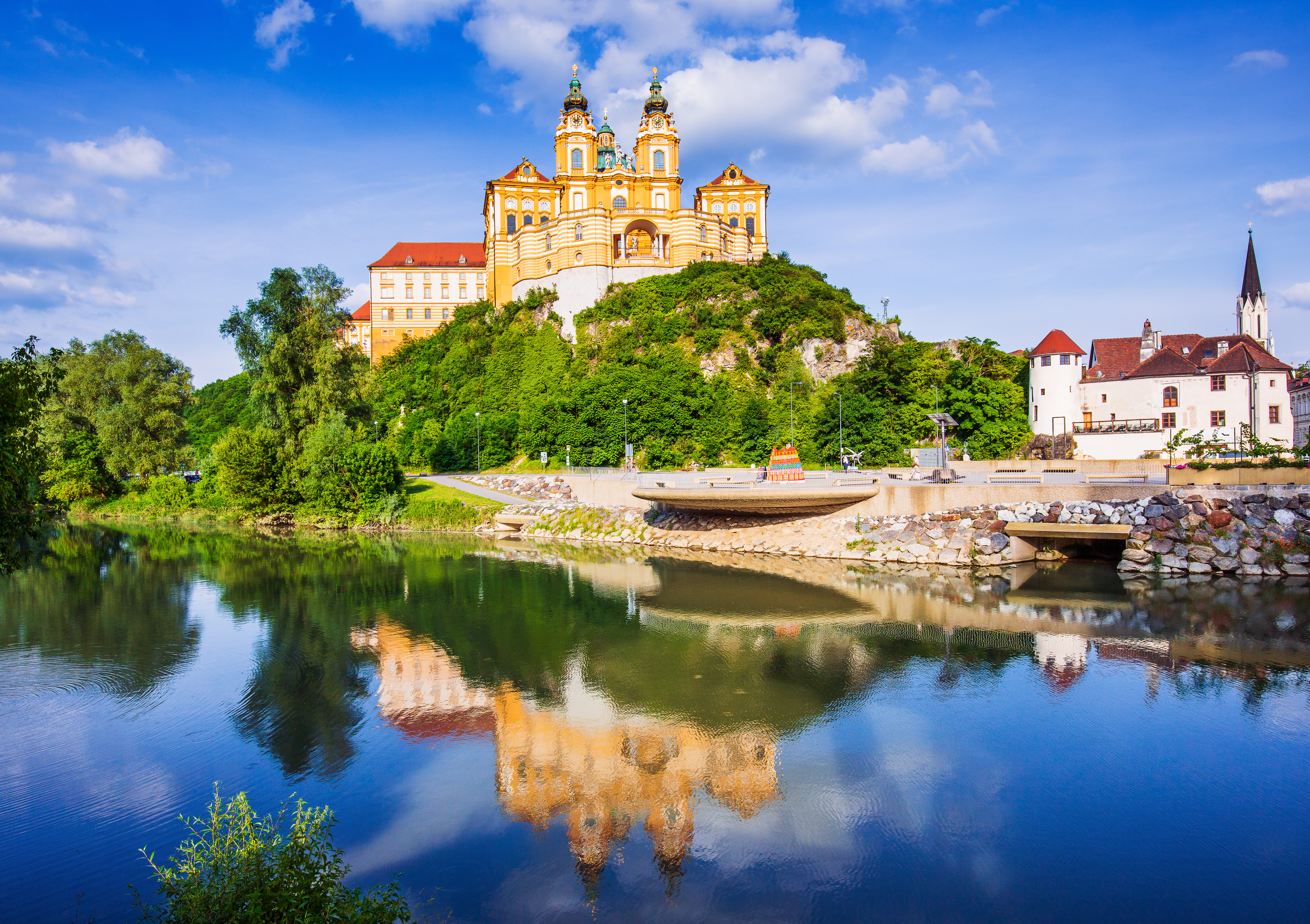 Donau rejse til Melk Kloster UNESCO verdensarv i Østrig med spektaculær udsigt