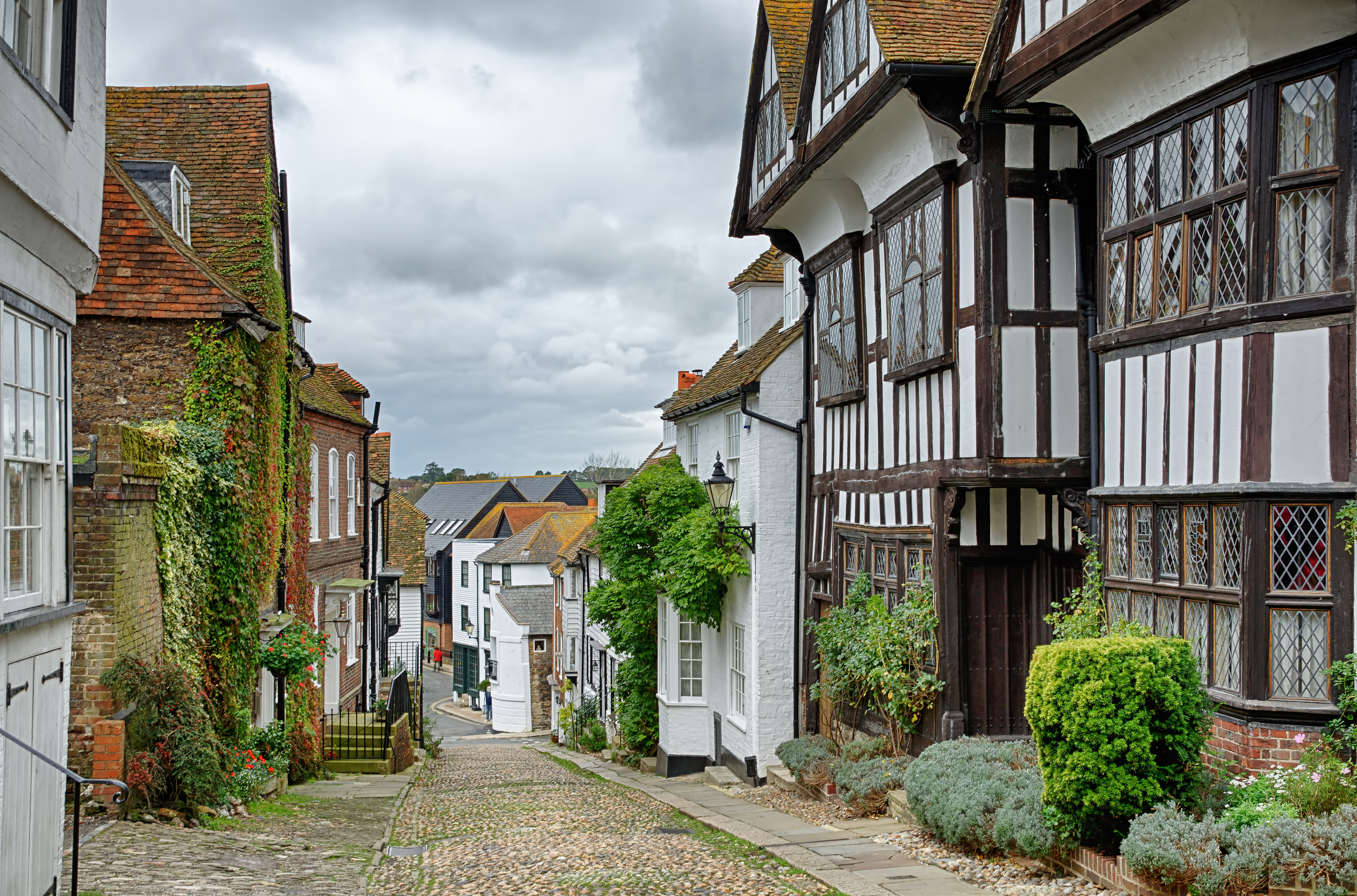 Traditionel engelsk landsbyarkitektur med bindingsværkshuse i Rye, Sussex
