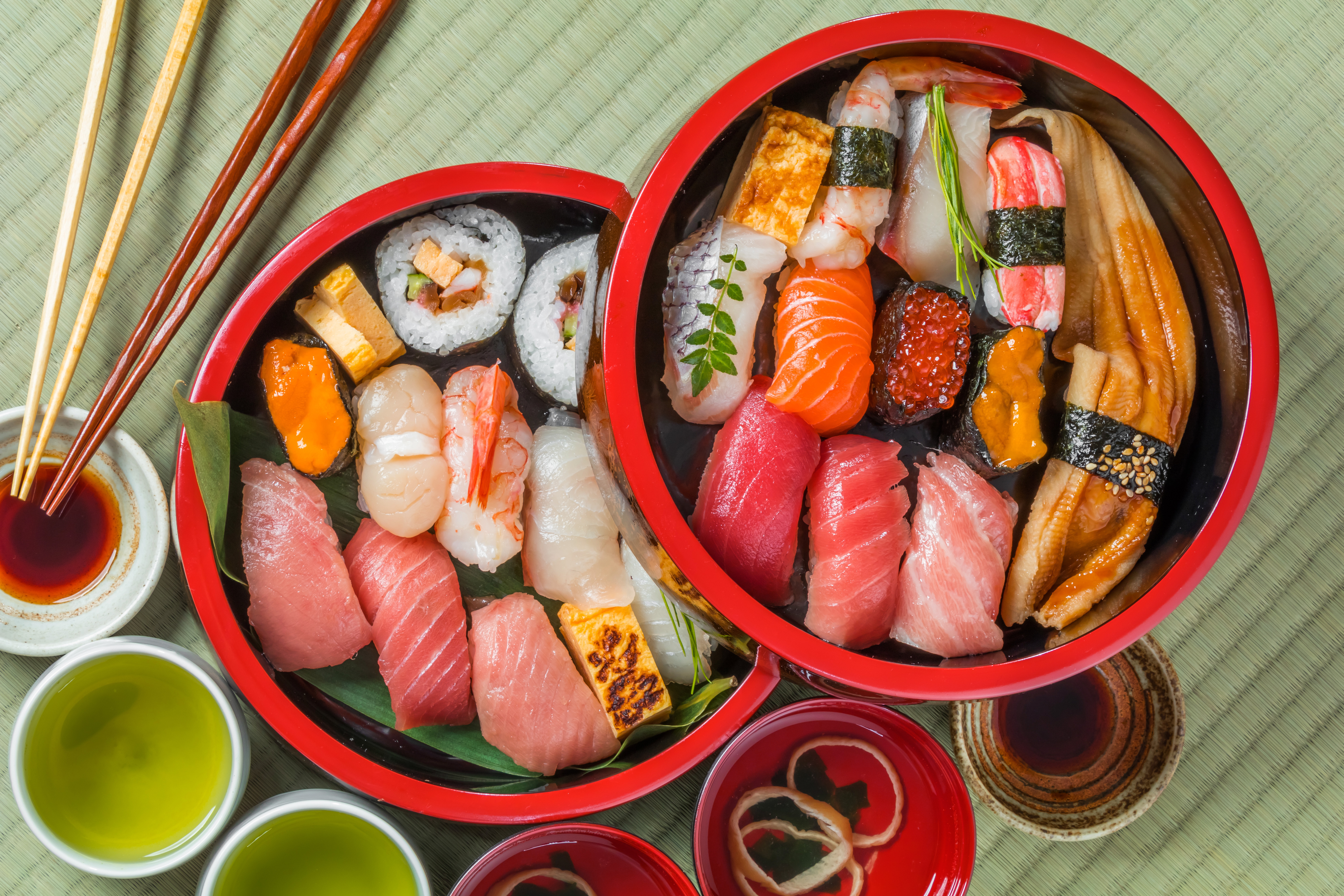Eksquisit nigiri-sushi i autentisk Tokyo-stil - en kulinarisk smagsoplevelse fra det japanske køkken