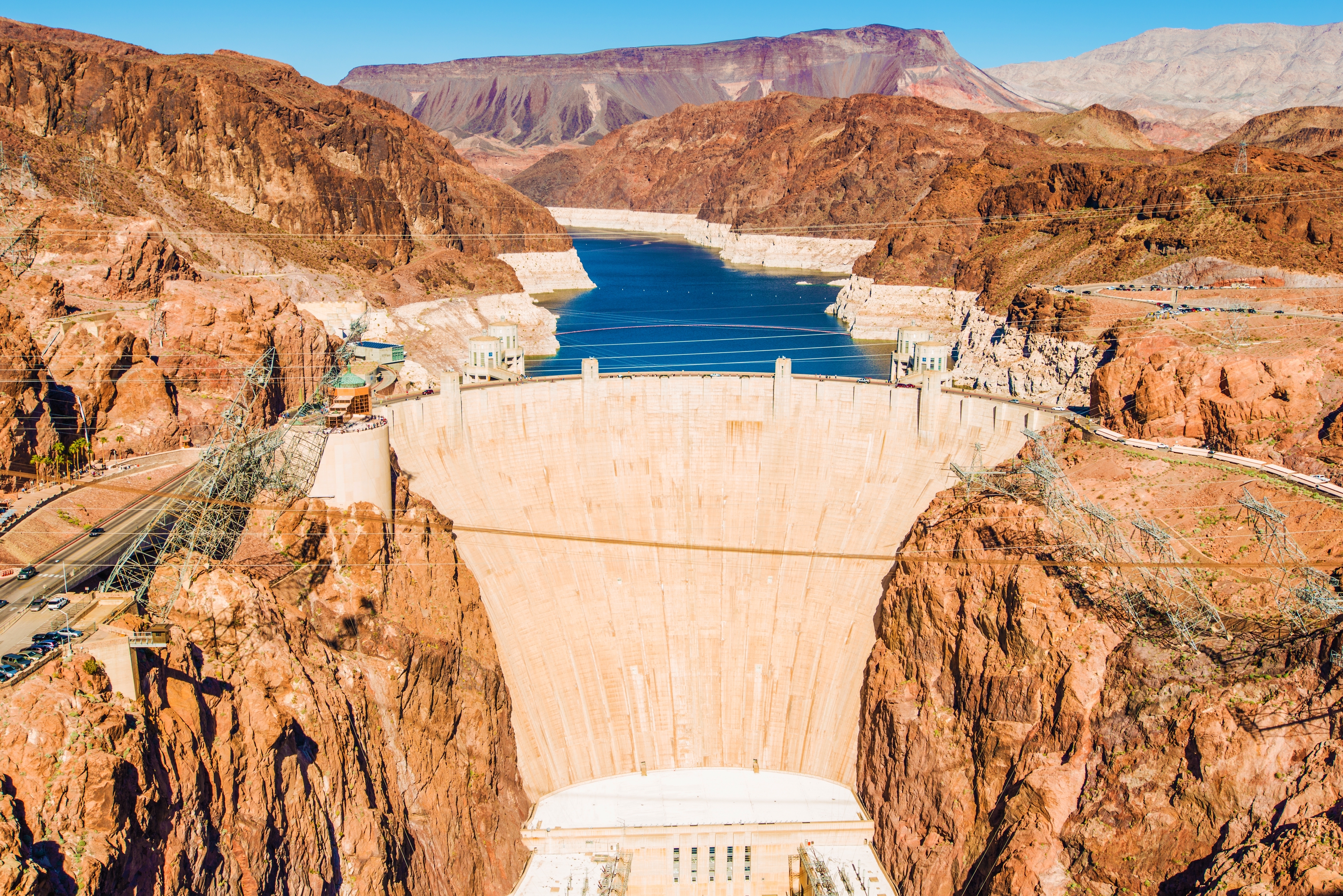 Hoover Dam kraftværk mellem Nevada og Arizona med Lake Mead vandreservoir