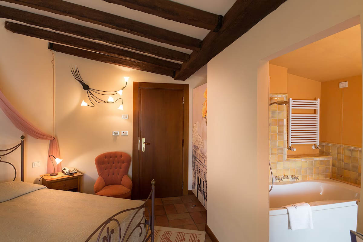 hotel serenella 011