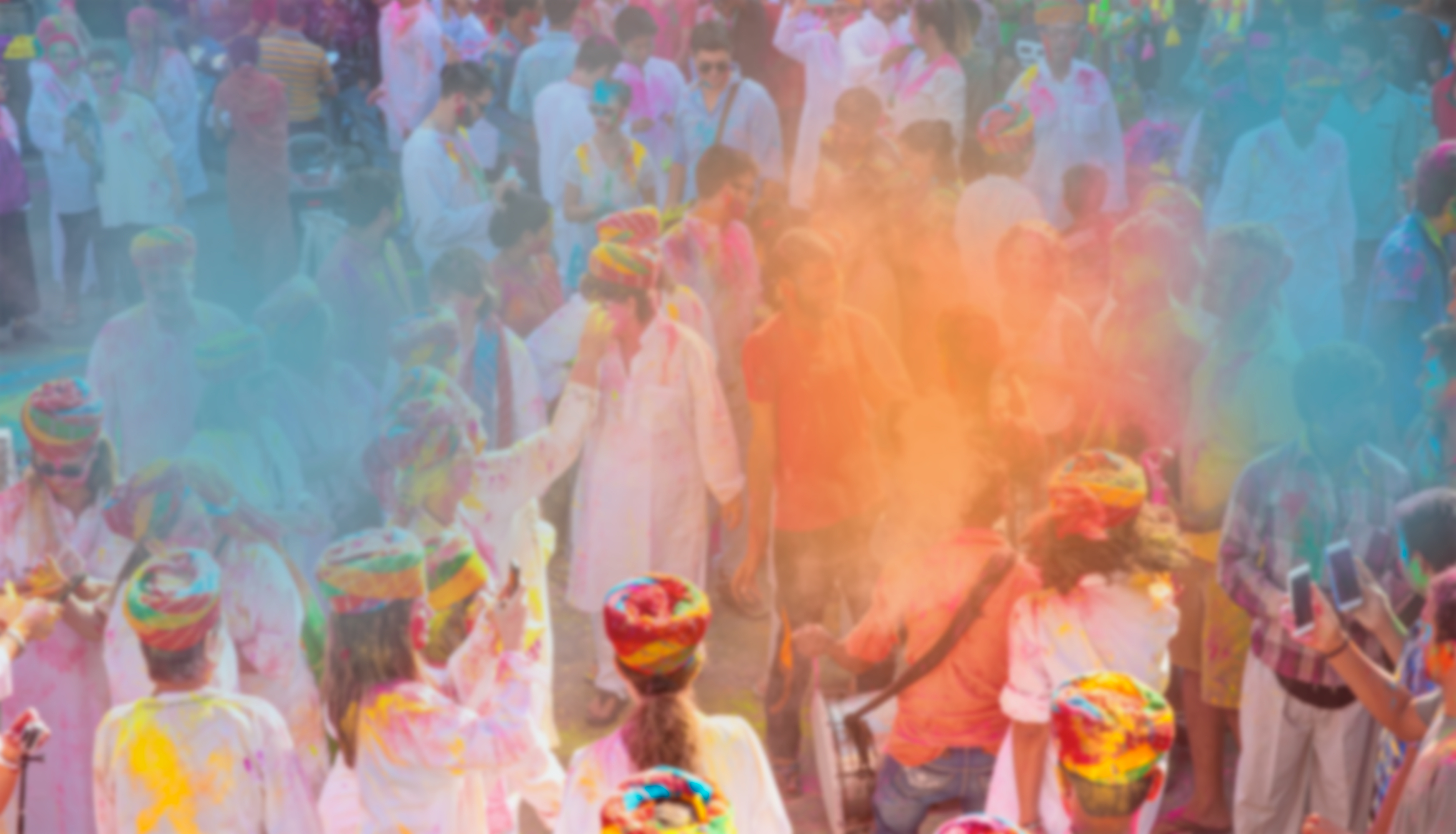 Autentisk Holi festival oplevelse med farvet pulver i Indien