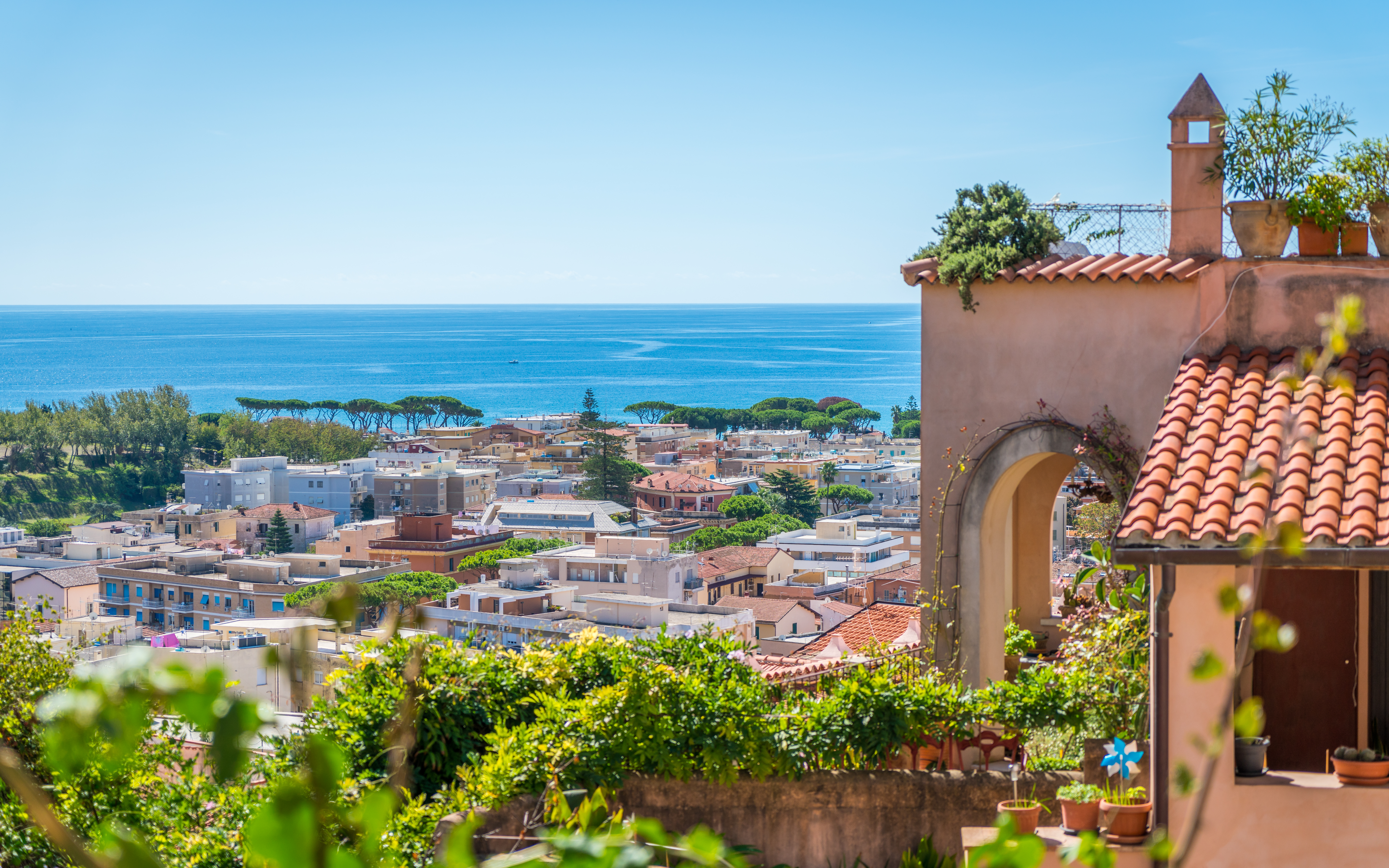 Fantastisk udsigt over Terracina kystby i Lazio regionen Italien