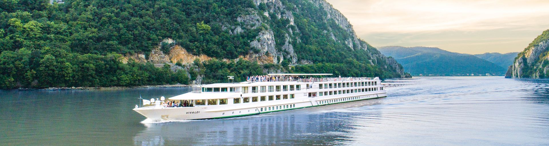 Flodkrydstogt på Donau floden