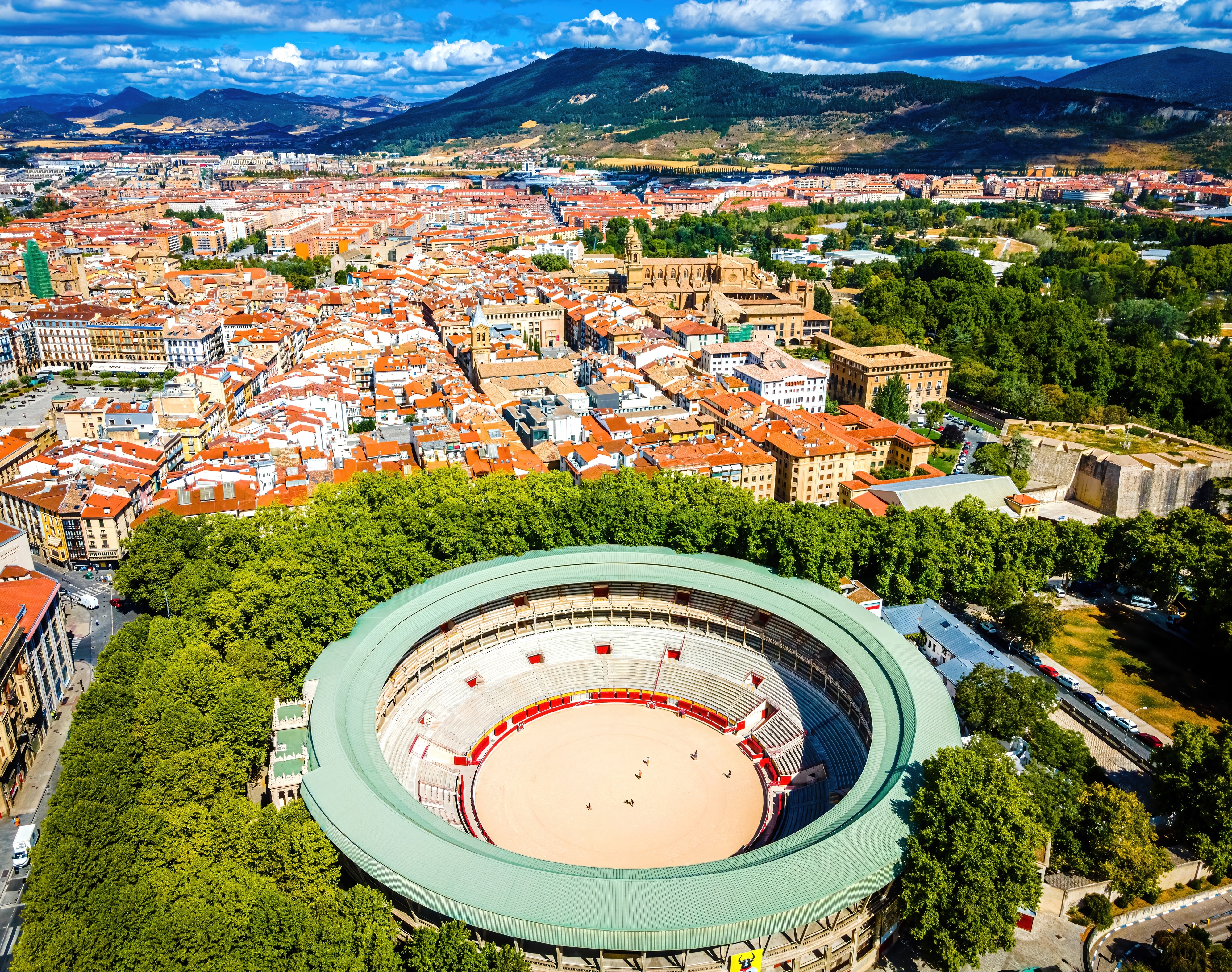 Spektakulær udsigt over Pamplonas tyrefægtningsarena i Navarra Spanien