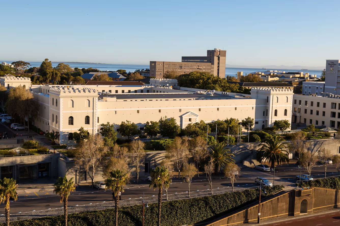 protea-hotel-cape-town-waterfront-breakwater-lodge_001
