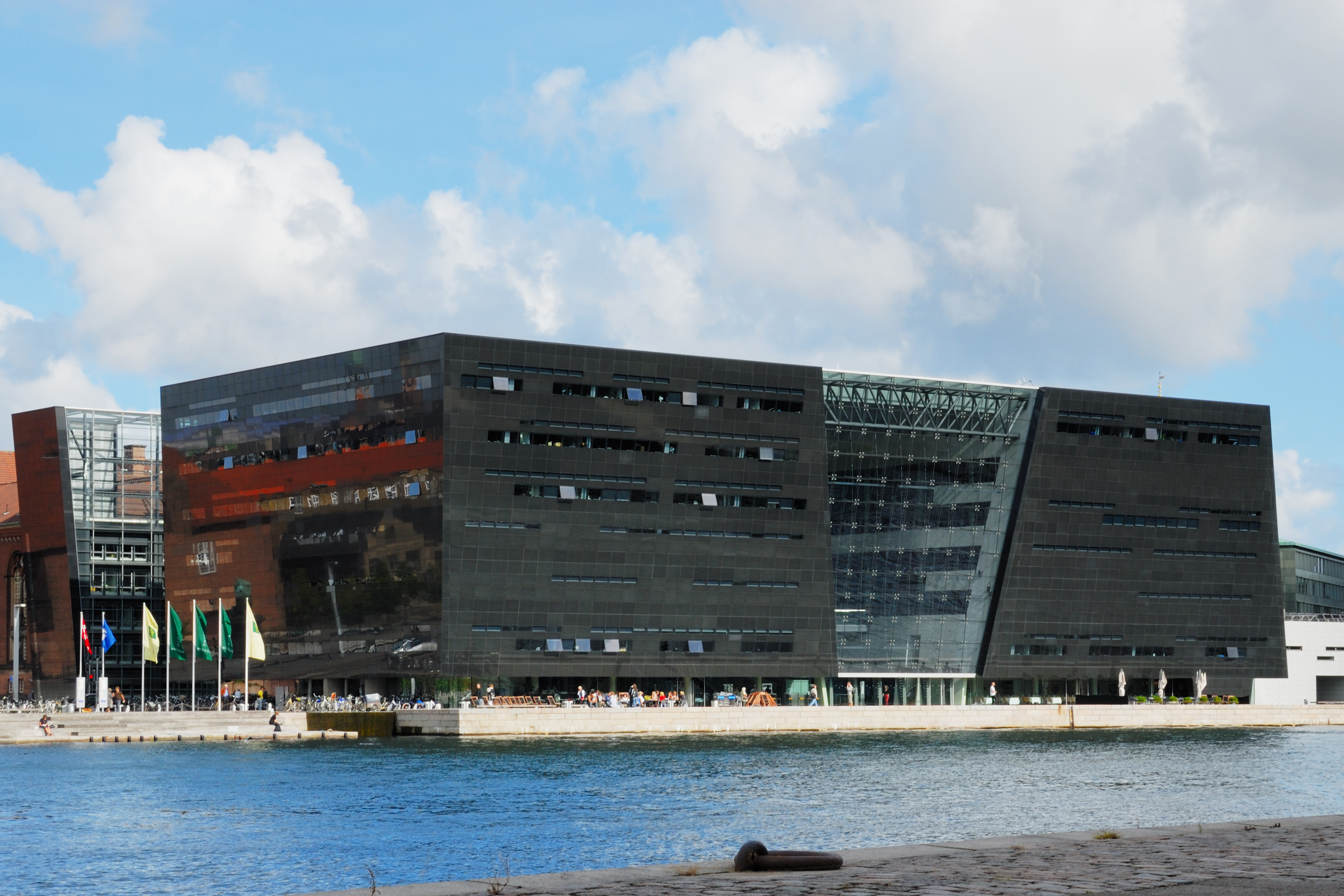 Sorte Diamant bibliotek København vandfront dansk arkitektur