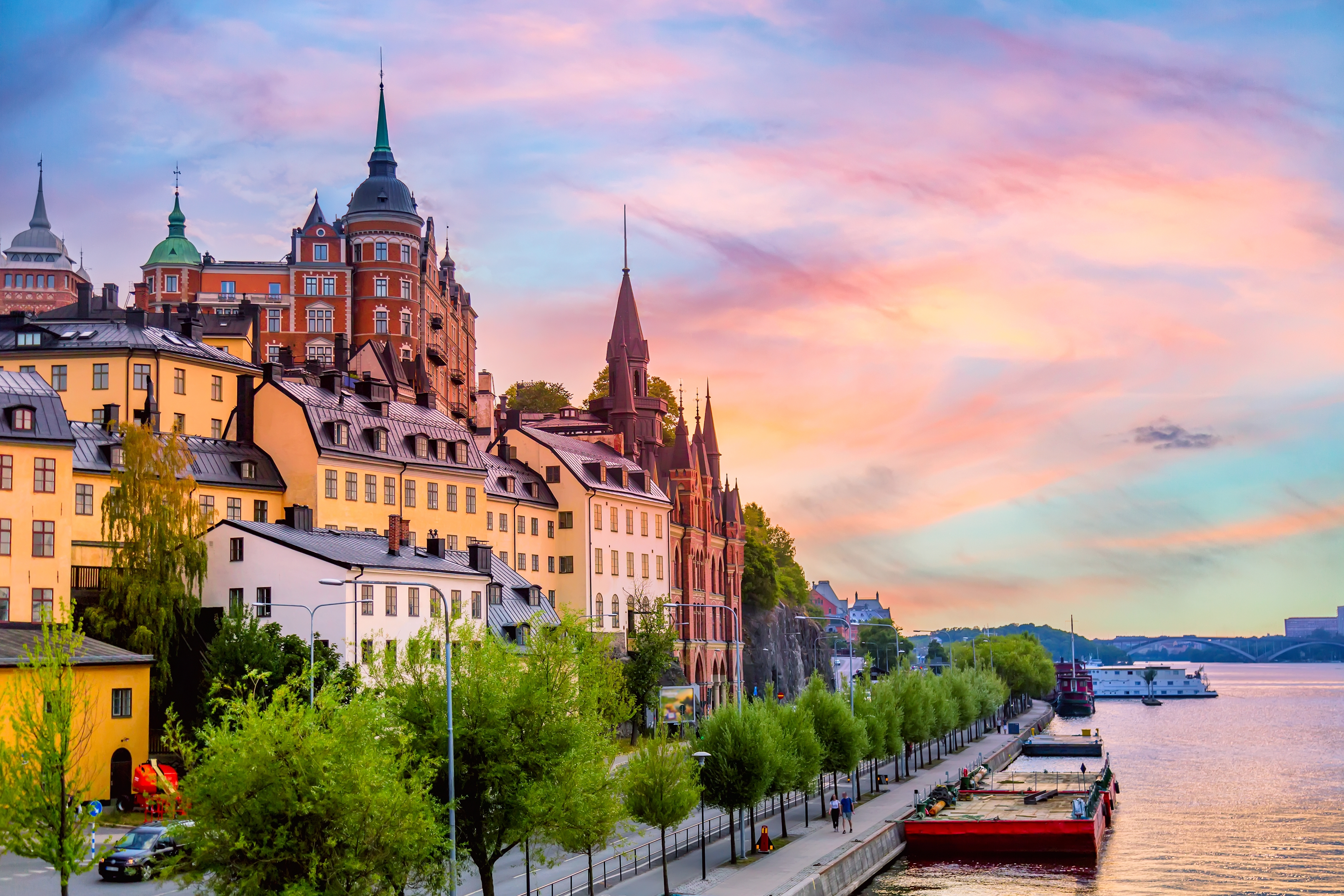 Solnedgangsudsigt over Stockholm Gamla Stan i Sodermalm.