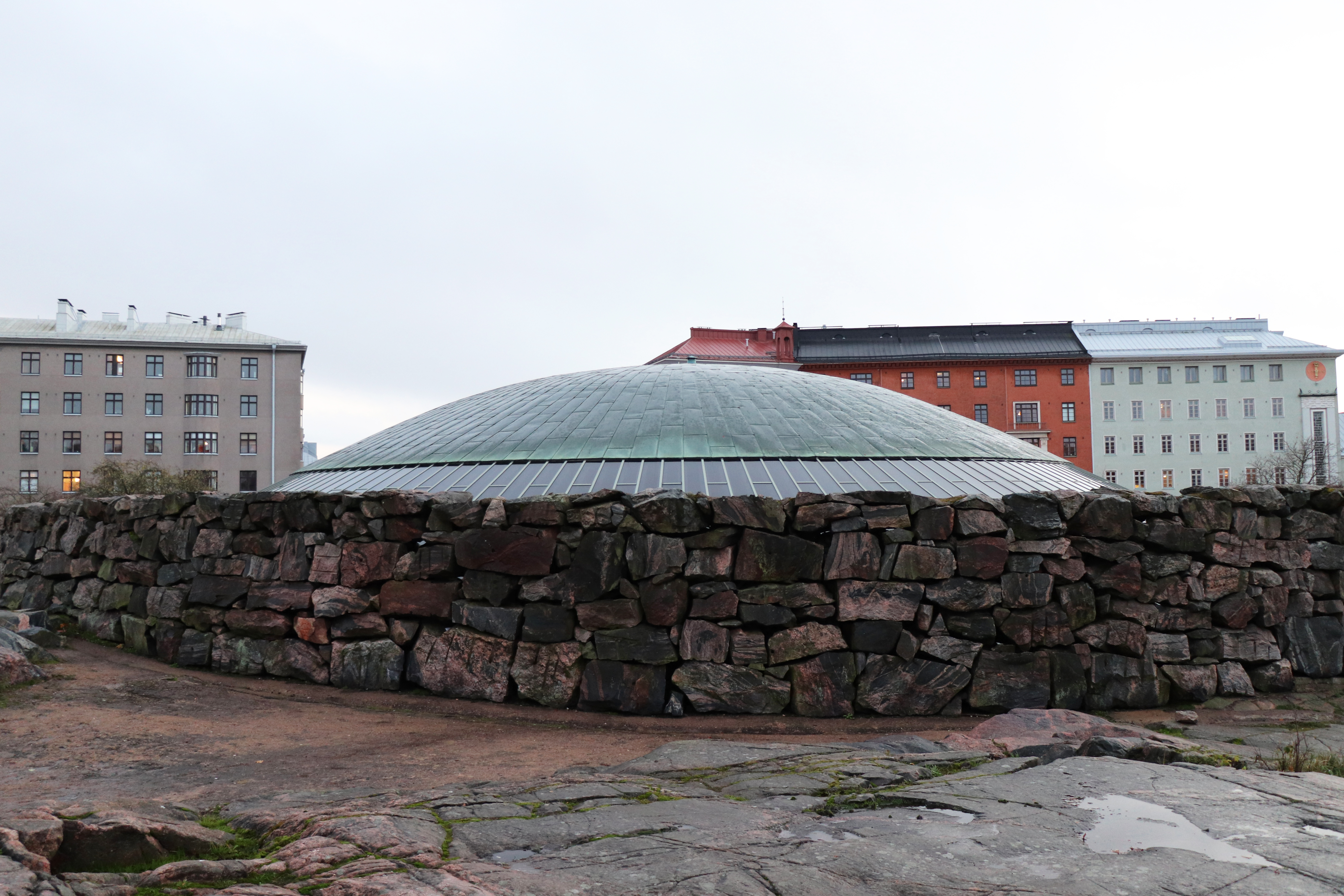 Temppeliaukio kirkke Helsinki Finland - populær turistattraktion