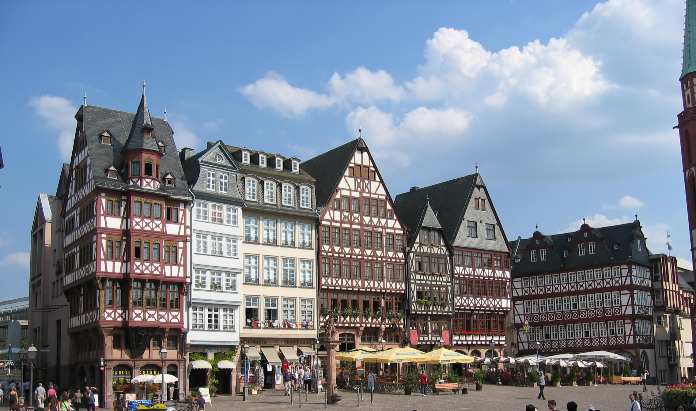 Middelalderlige bindingsværkshuse på Römerberg i Frankfurt am Main