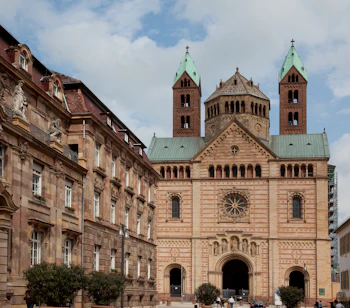 Speyer Domkirke i Tyskland - berømt UNESCO verdensarvssted og turistattraktion